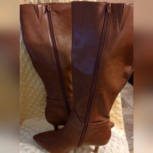 Woman's boots